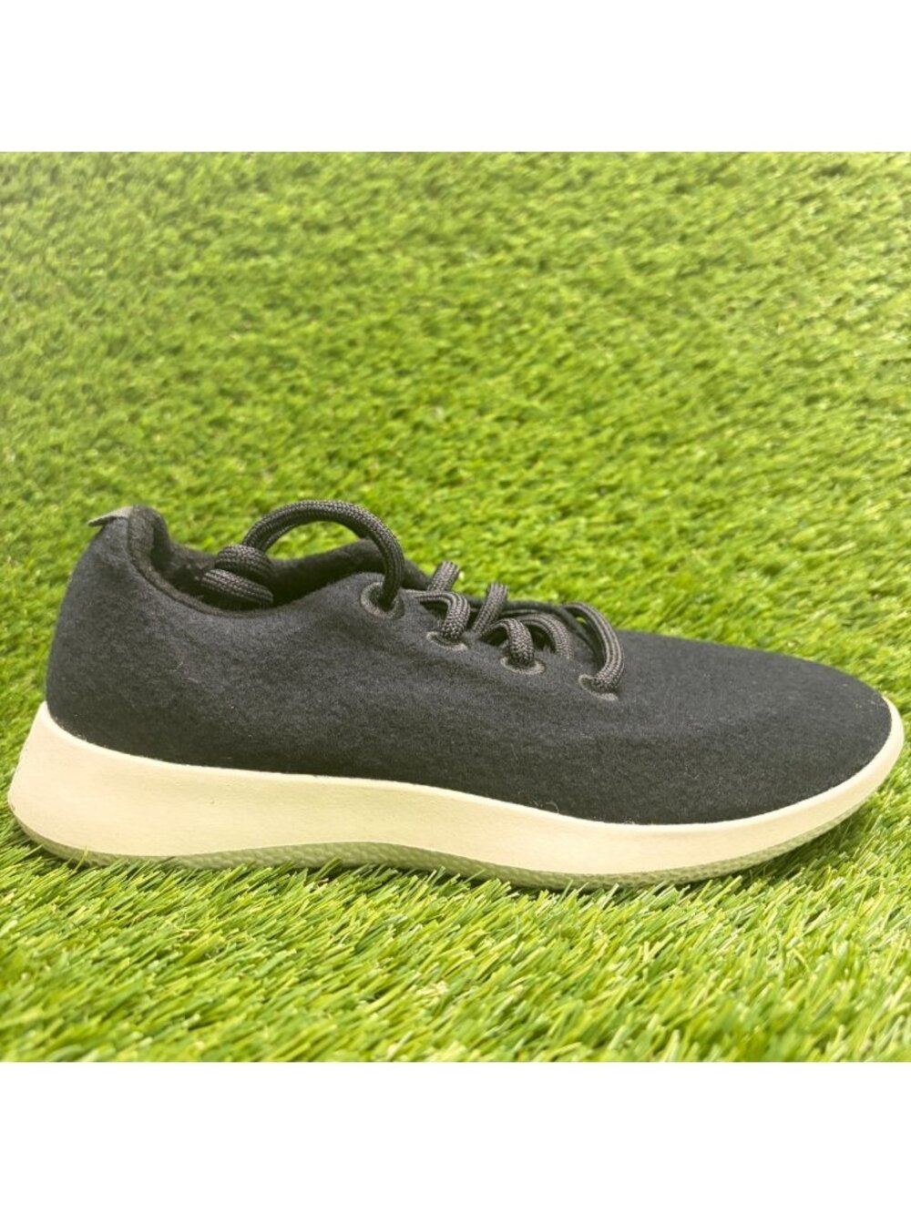 Allbirds Wool Runners Womens Size 7 Black White Athletic Walking Shoes Sneakers